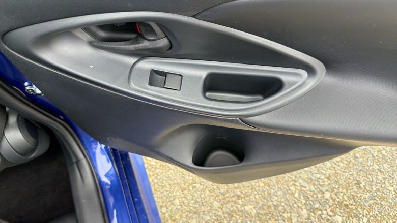 Toyota Yaris 1.5 Hybrid Design 5dr CVT Hybrid Hatchback